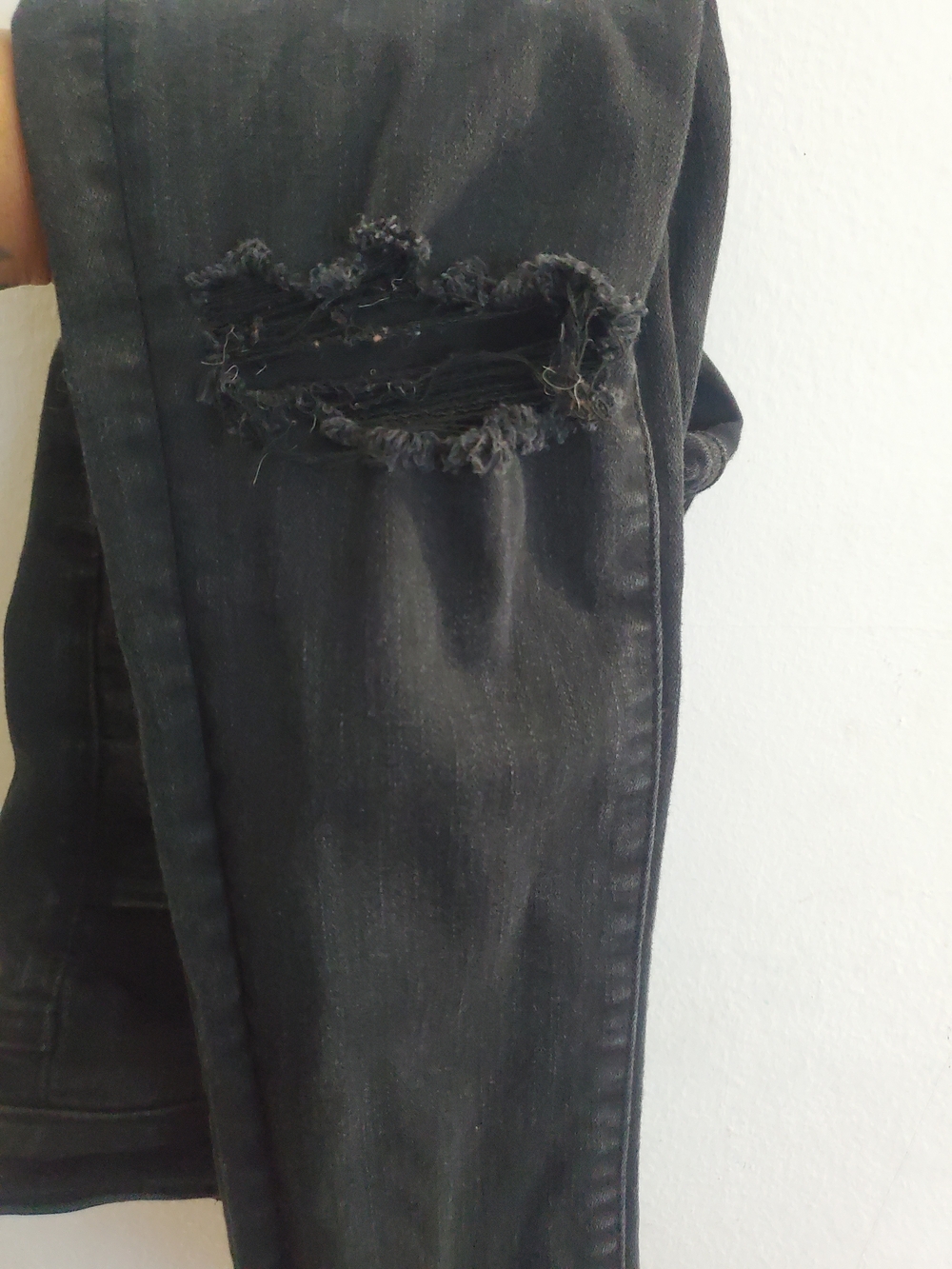 Black Distressed Jeans - Straight Leg